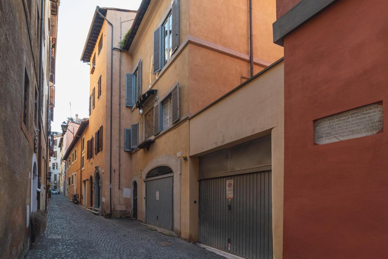 Apartment Charming Loft Navona Rom